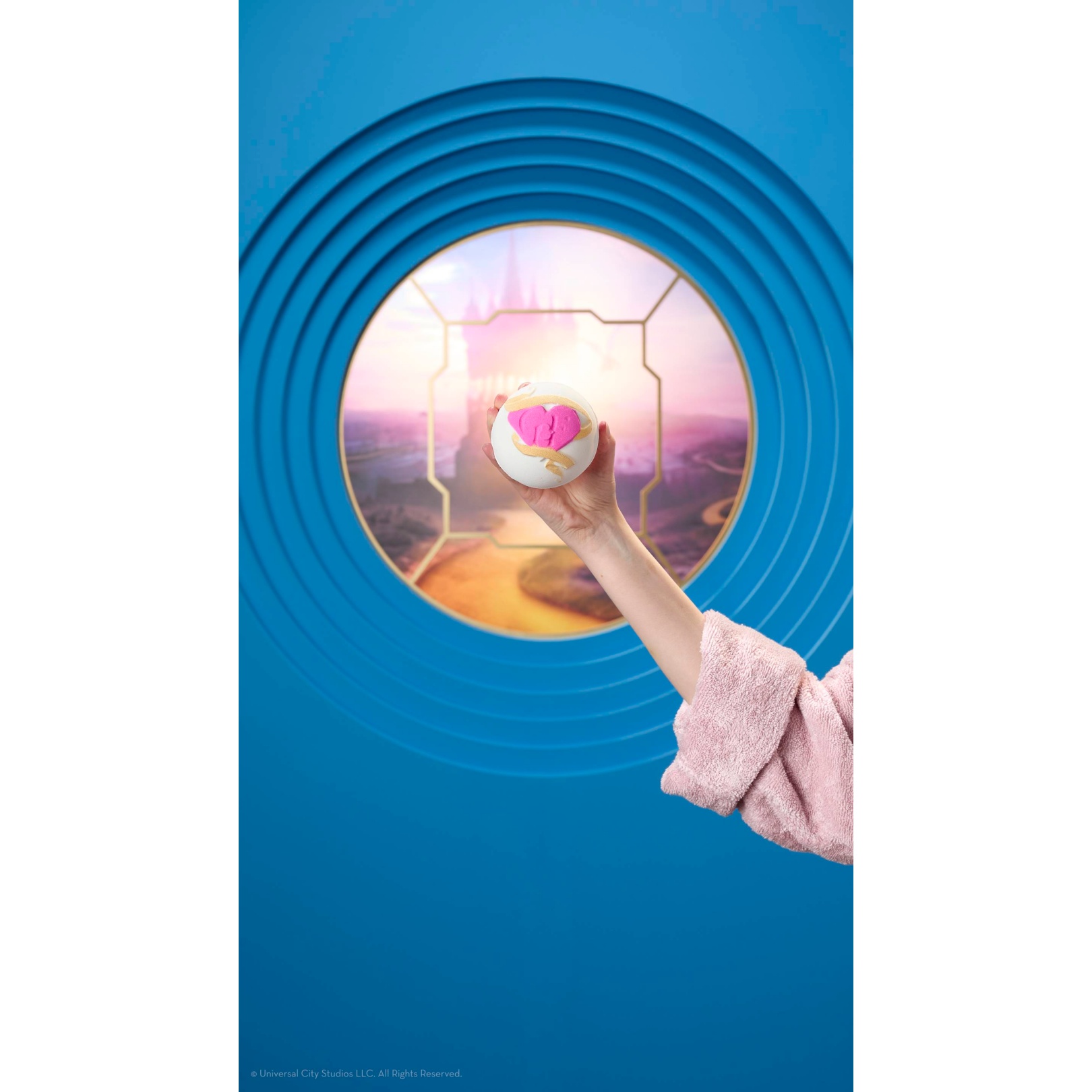 Glinda's Wedding Dress - Image 2